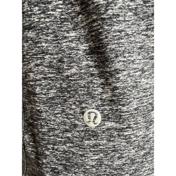 Lululemon Women's Turtleneck Pull-Over , Size 4 - Picture 6 of 7